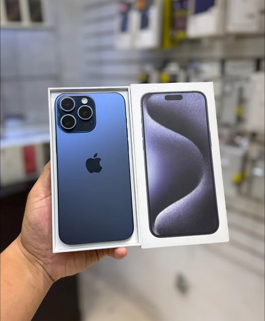 iPhone 15 Pro Max 256GB - Unidad A